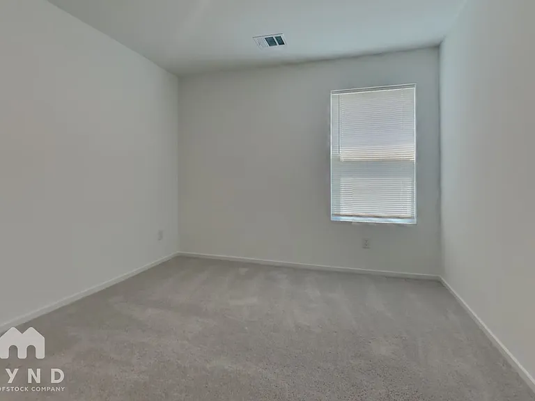 944 Capracotta Dr — Photo 8