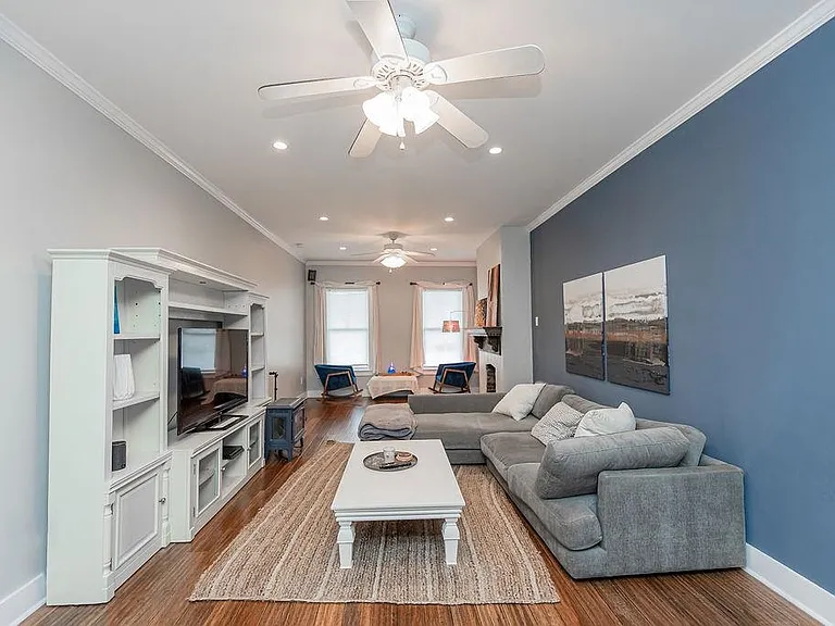 8 Elizabeth St #1 — Photo 16