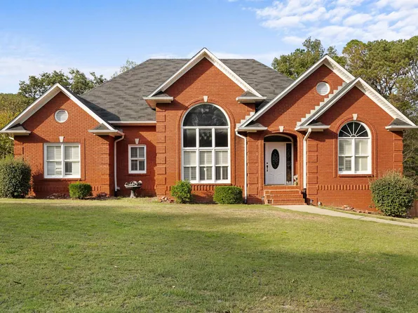 6224 Emerald Forest Dr, Pinson, AL 35126