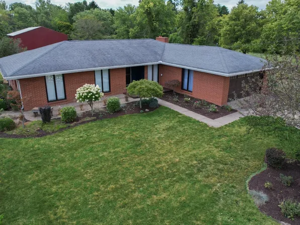 5016 E Weyhe Rd, Port Clinton, OH 43452