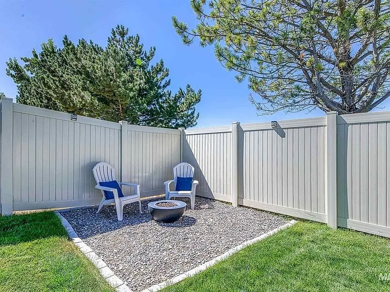 733 S Flintstone Ave — Photo 29