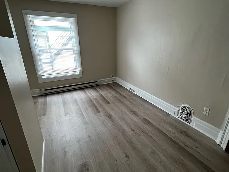 51 Rutgers St #8 — Photo 3