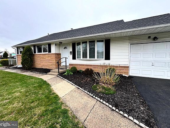 4th image of 654 Cypress Rd