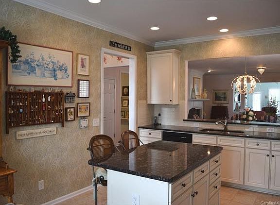 2nd image of 1026 Pinehurst Ln