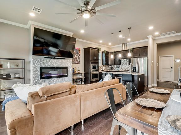 5th image of 4309 Hershe St