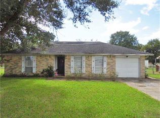 1710 Avenue A, Danbury, TX 77534