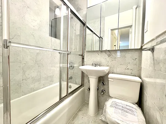 Rented by Compass | media 8