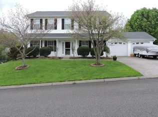 8215 Huntsman Ct, Powell, TN 37849