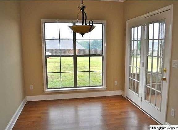 5th image of 114 Farmingdale Dr