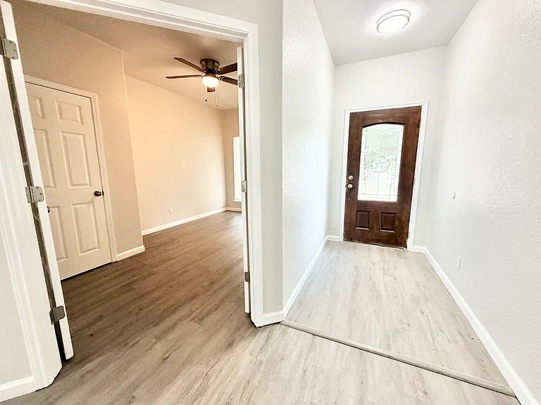 1146 Kite Cor — Photo 2