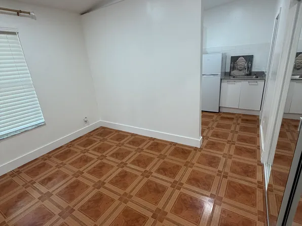 7846 Pembroke Rd, Miramar, FL 33023