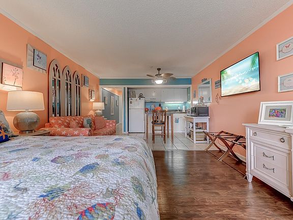 5th image of 415 Ocean Creek Dr. #2330
