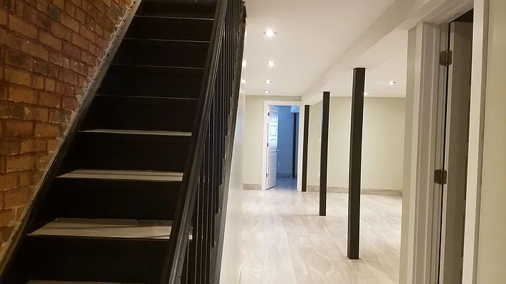 Rented by The Hamilton Group | media 10