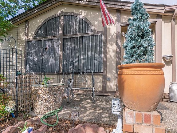 4th image of 6276 Astronaut Ln