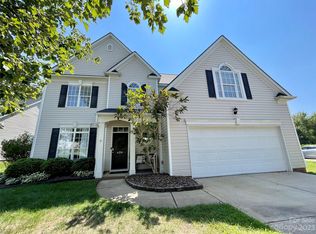 6316 Wyndham Hill Dr, Charlotte, NC 28269