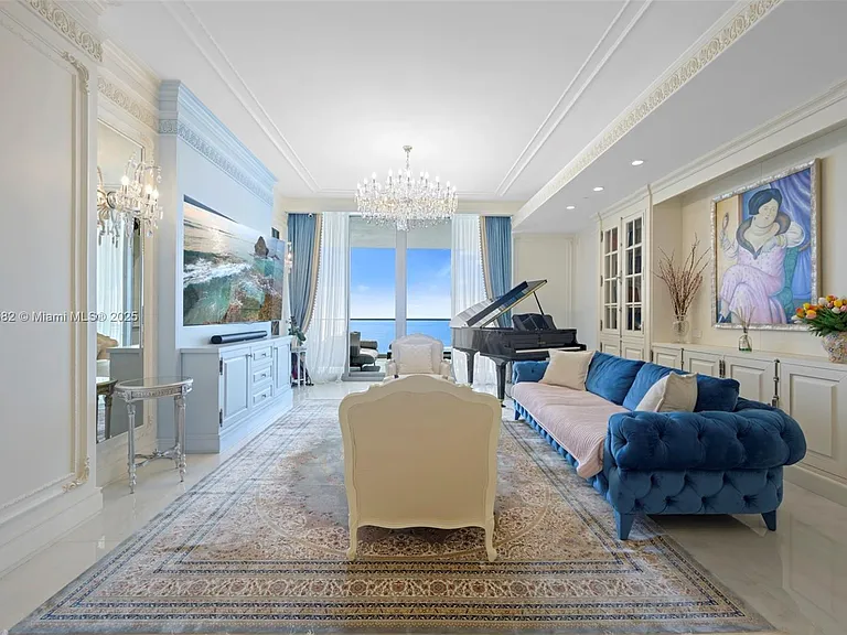 17901 Collins Ave #2702 — Photo 2