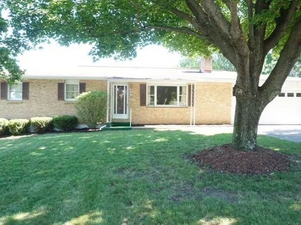 17 Upland Ter, Mount Vernon, OH 43050