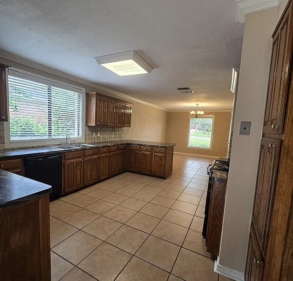 1822 Northwood Ct — Photo 12