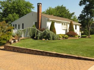 35 Bowne Ave, Atlantic Highlands, NJ 07716