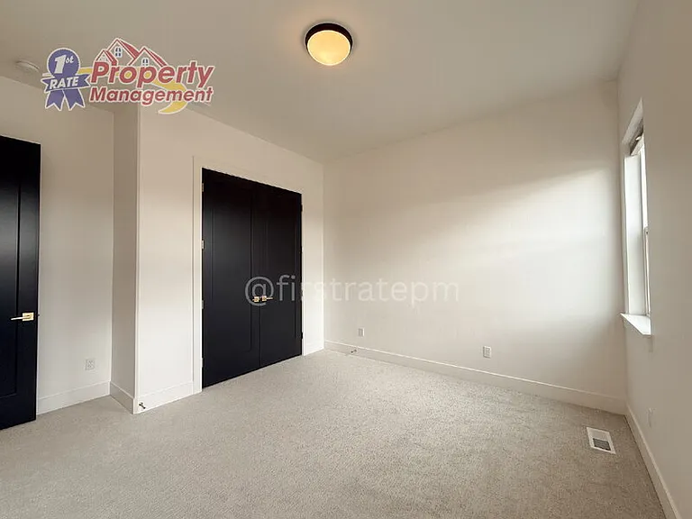 3024 E Parulo Dr — Photo 34