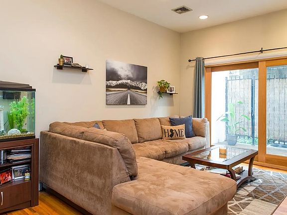 4th image of 222 Clinton St APT 7