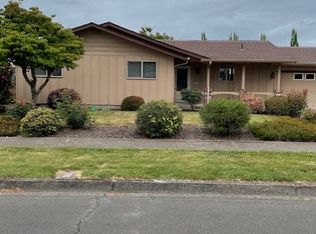 934 V St, Springfield, OR 97477
