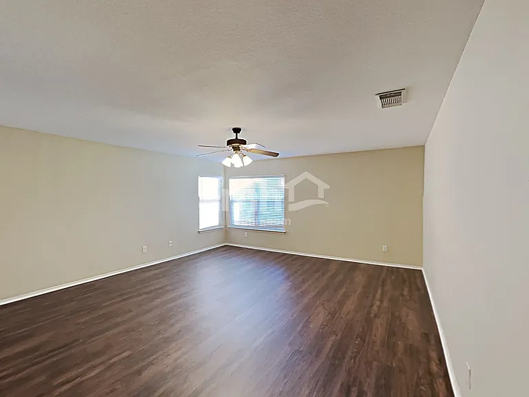 10339 Manor Crk — Photo 9