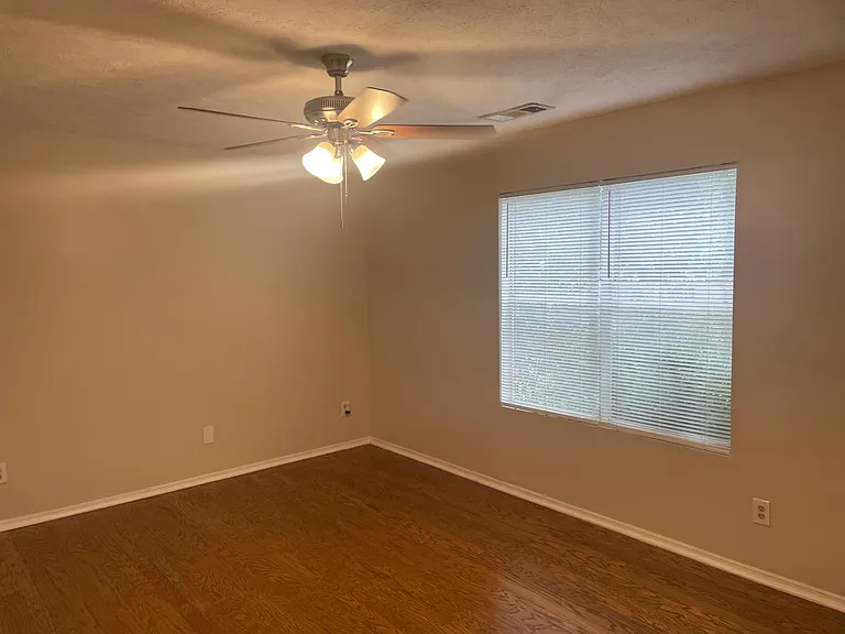 4420 Gary Ln NW — Photo 12