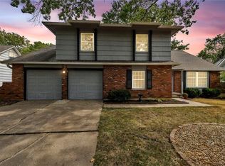 10431 College Ave, Kansas City, MO 64137