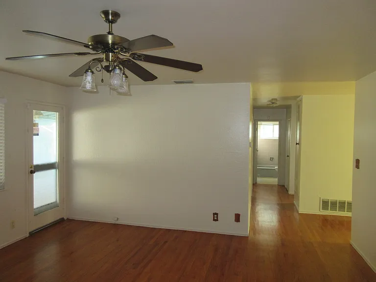 5233 Calistoga Way — Photo 3