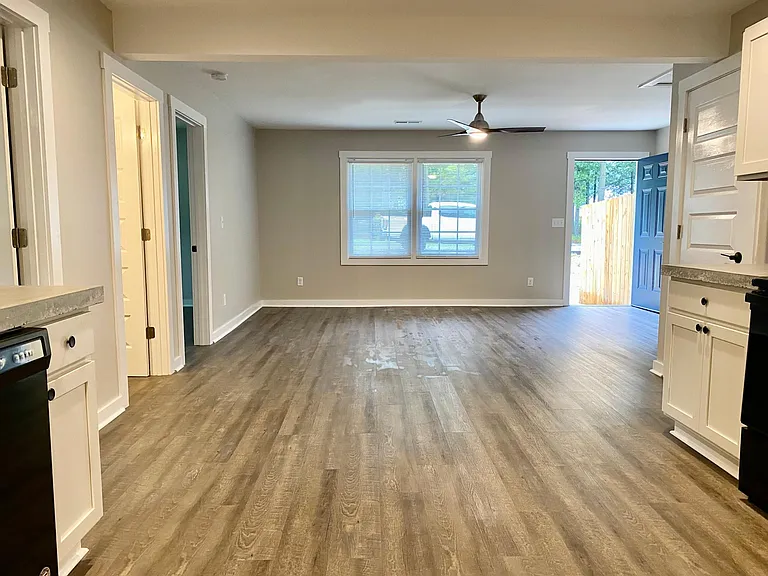 82 Bradley Branch Rd — Photo 5