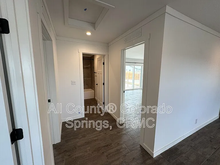 692 E Hahns Peak Ave — Photo 15