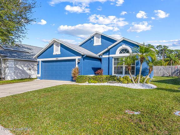 2nd image of 1302 Cypress Bend Cir