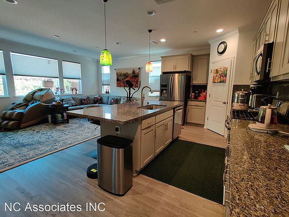 5th image of 1751 Solano Ct