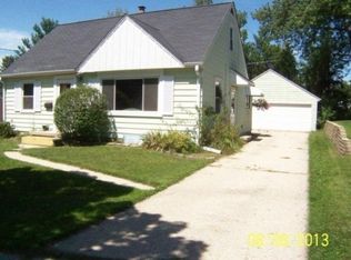 1116 Dopp St, Waukesha, WI 53188