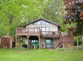52355 Silver Saddle Dr, Grand Junction, MI 49056