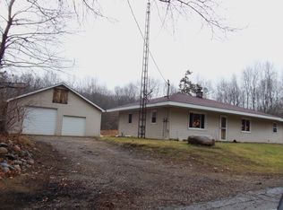 11159 W Dr N, Bellevue, MI 49021