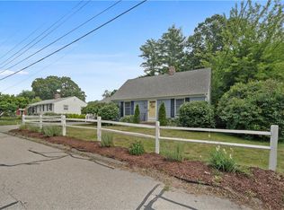 30 Meredith Dr, Coventry, RI 02816