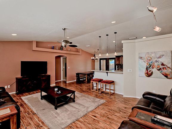 4th image of 3545 Wayward Wind Dr
