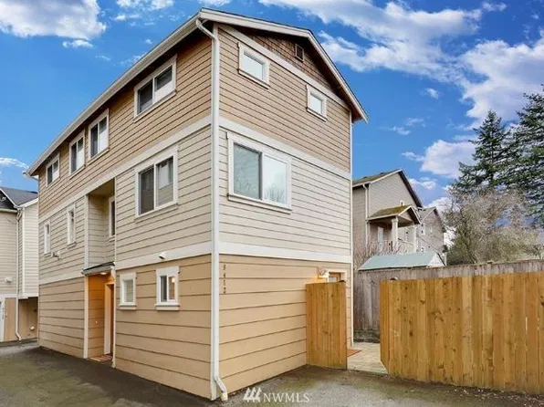 9412 Fremont Ave N, Seattle, WA 98103