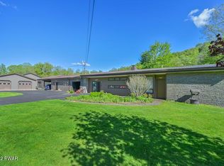82 Hamlin Hwy, Moscow, PA
