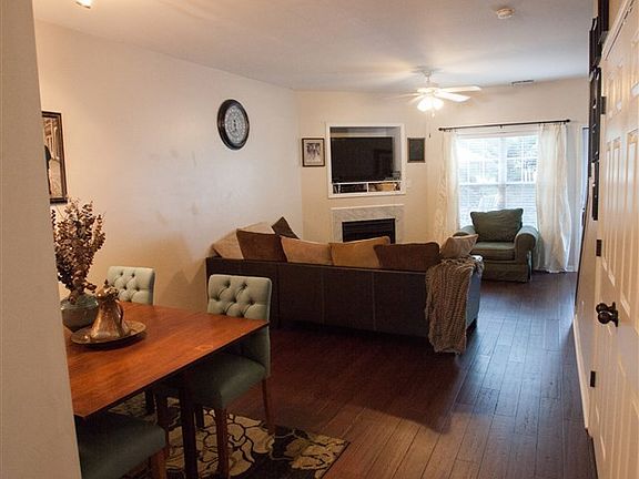 3rd image of 1859 Birmingham Ct