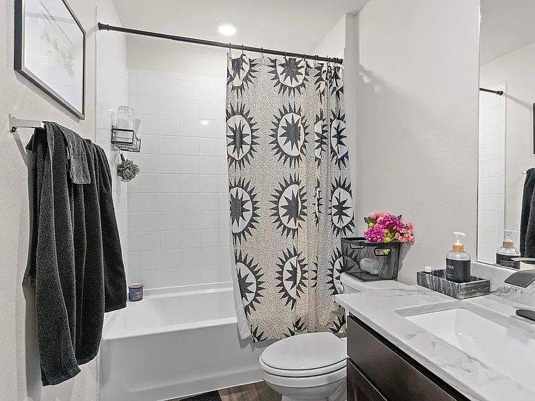 124 Brody Ln — Photo 15