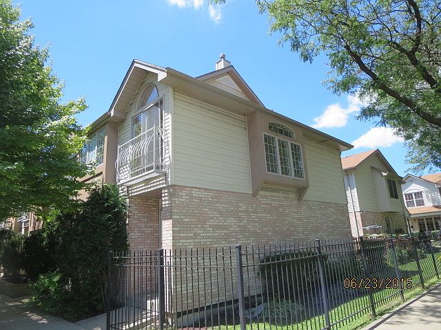 1st image of 2300 N Nagle Ave