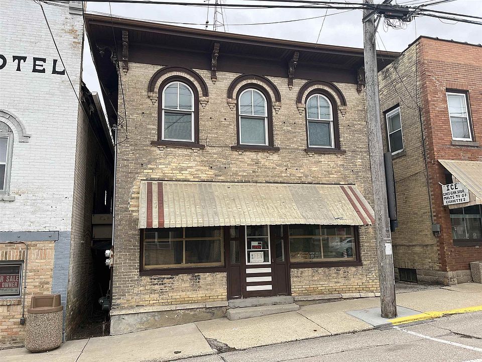 1st image of 109 S Milwaukee St