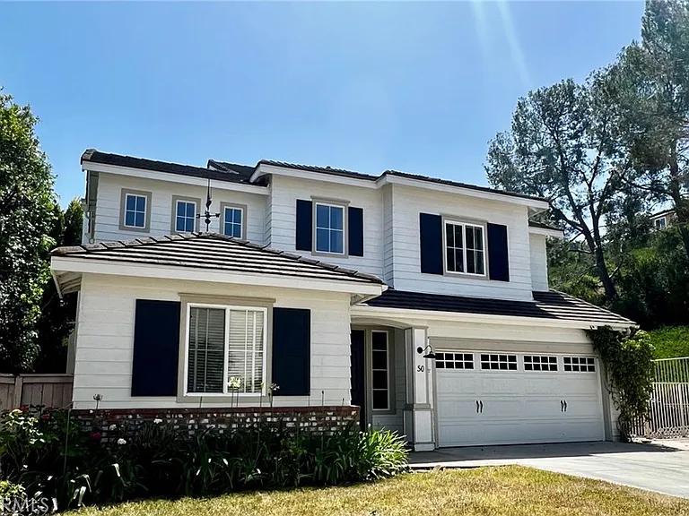 50 Lyon Rdg — Photo 1