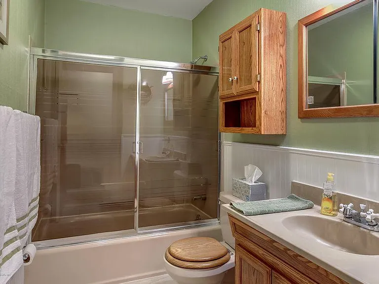 594 Vaughn Ave — Photo 18