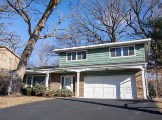 320 W Brentwood Dr, Palatine, IL