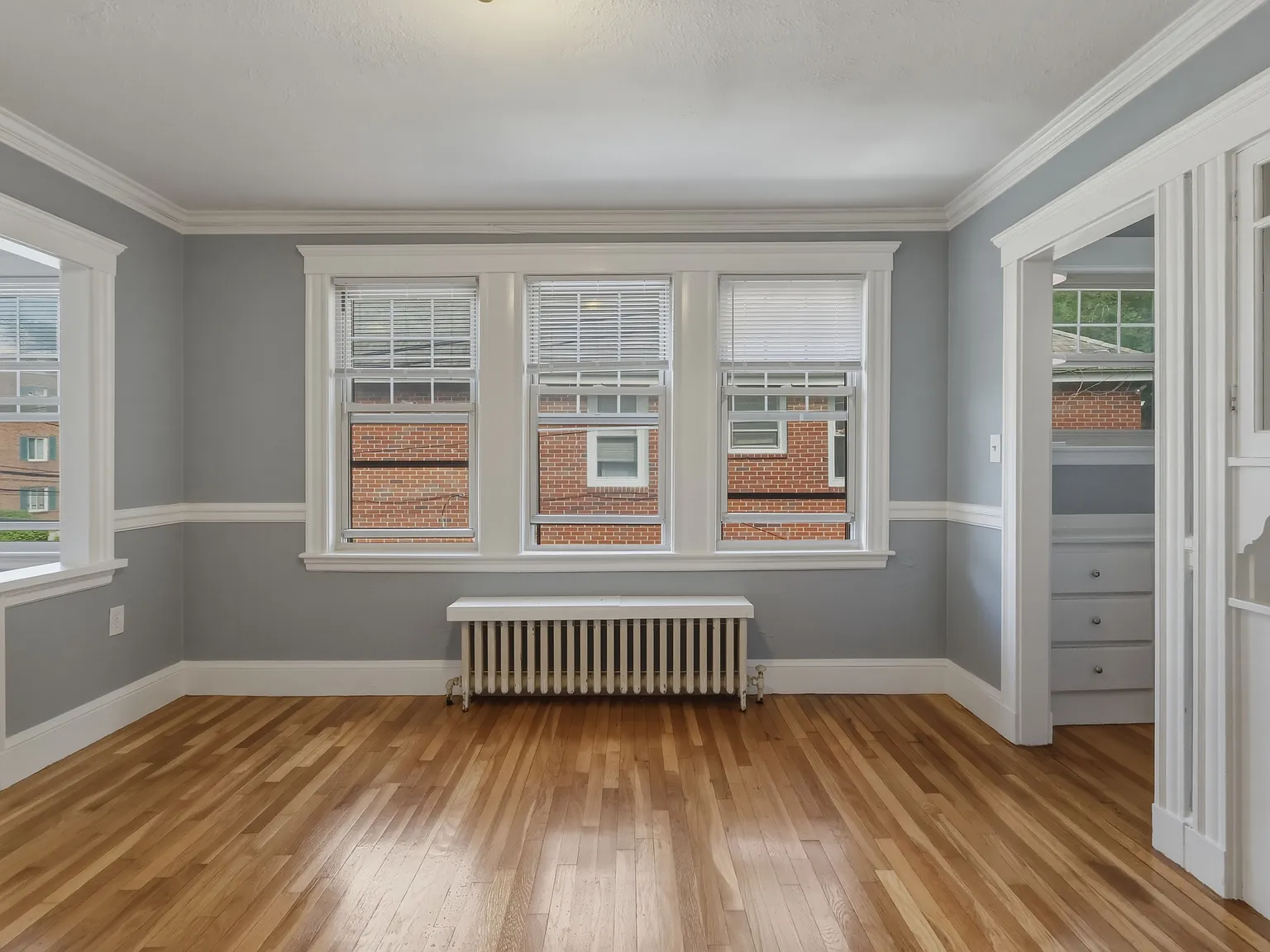 3 bed, 1300 sqft, $3,600 — Photo 4