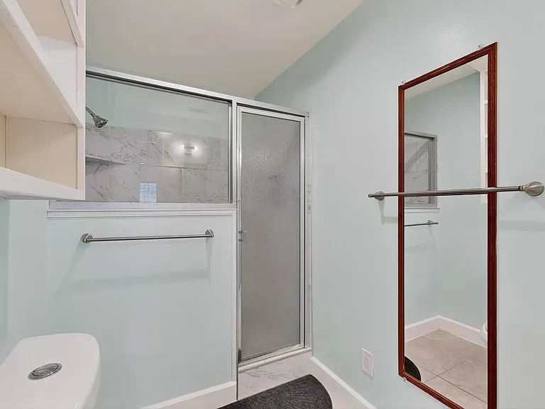 409 Dewitt St — Photo 8